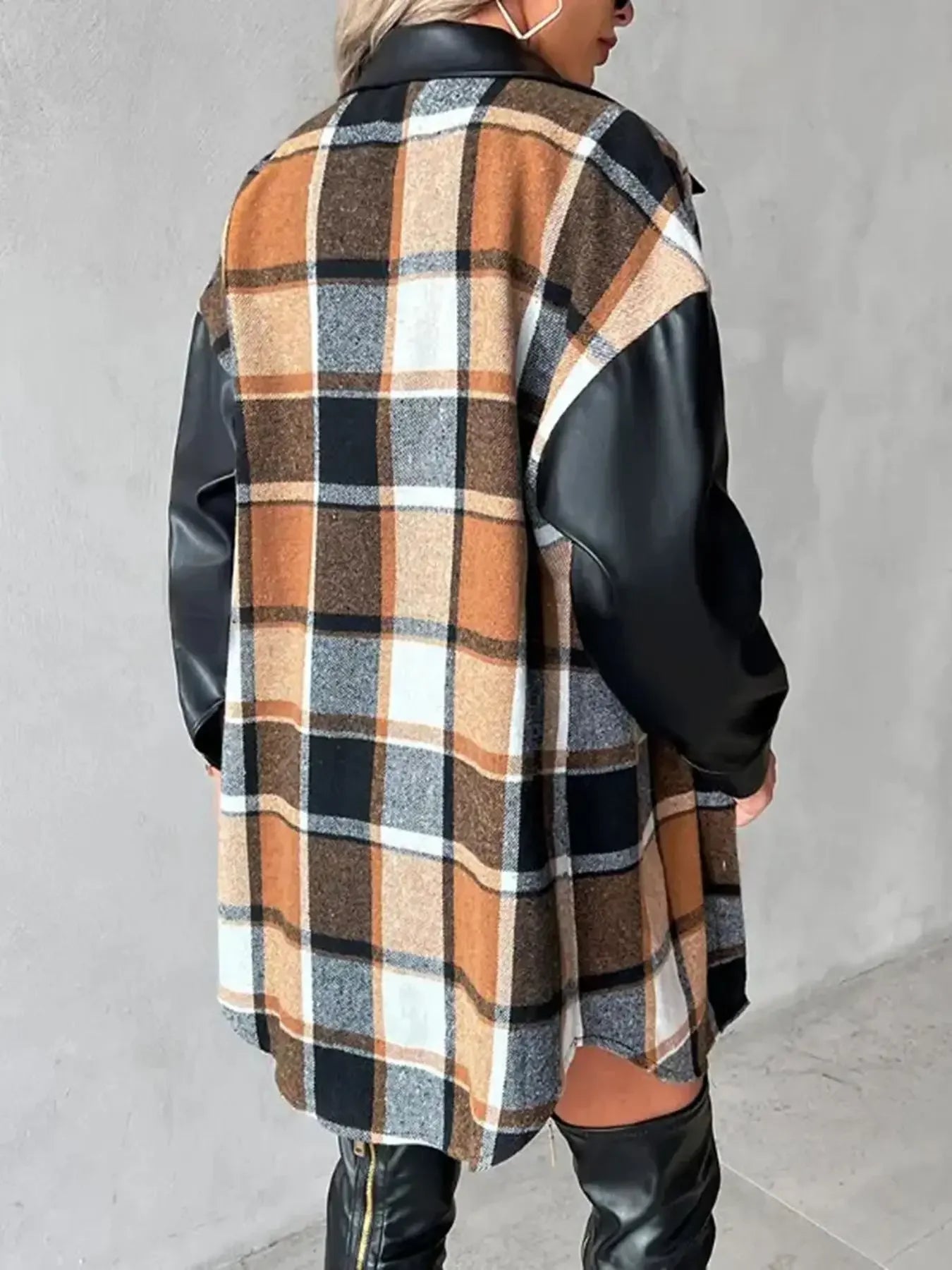 Plus Size Women's Autumn and Winter Plaid Lapel Casual Long Sleeved Pocket Fashionable Loose Fit Patchwork Jacket