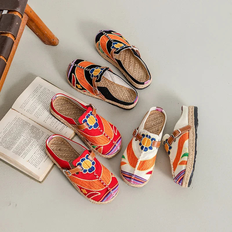 New Women's Embroidered Flat Bottom Casual Element Fabric round Toe Retro Style Comfortable Summer Shoes