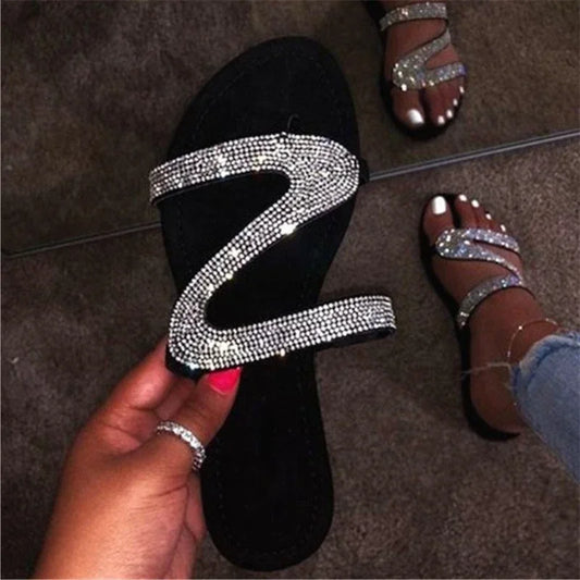 Women Summer Flat Bling Sandals .