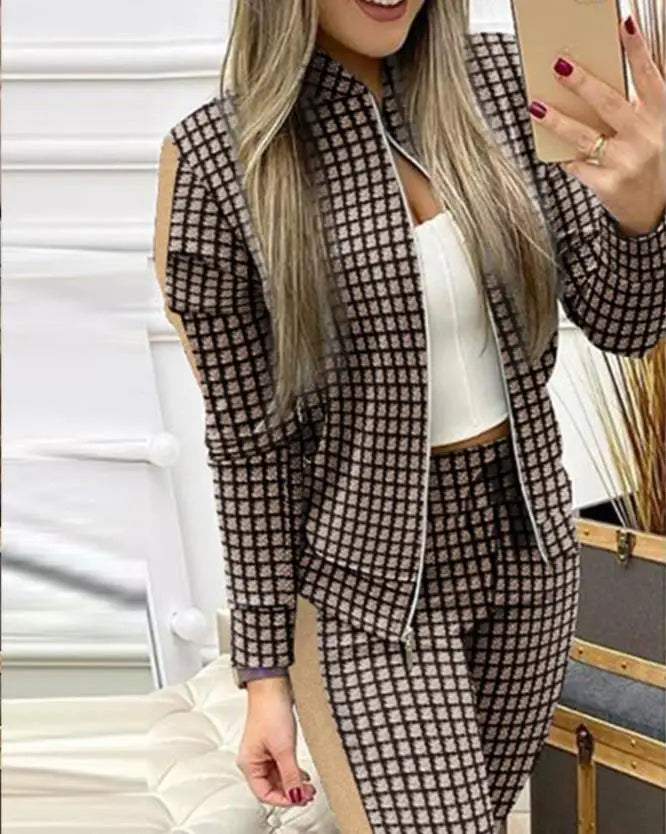 Two Piece Women Sporty Long Sleeve Jacket and Drawstring High Waist Sweatpants Set.