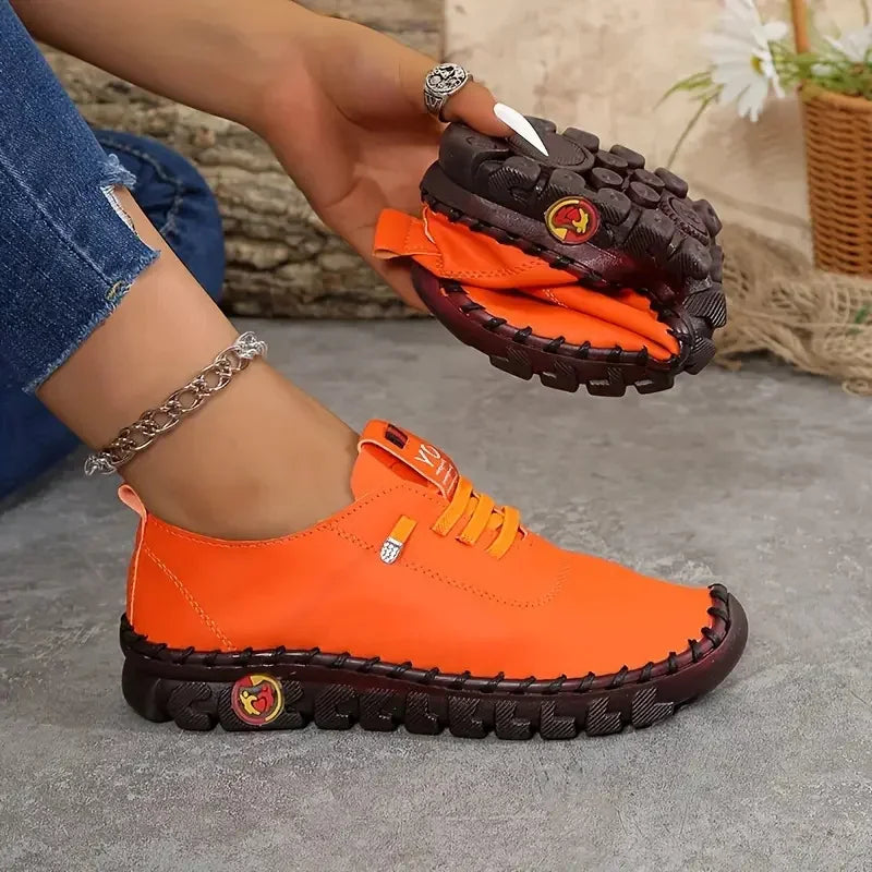 New Women Sneakers Comfortable Soft Leather Loafers Shoe for Women Hand Sewn Thread Mom Shoes Fashion Outdoor Sneakers Women