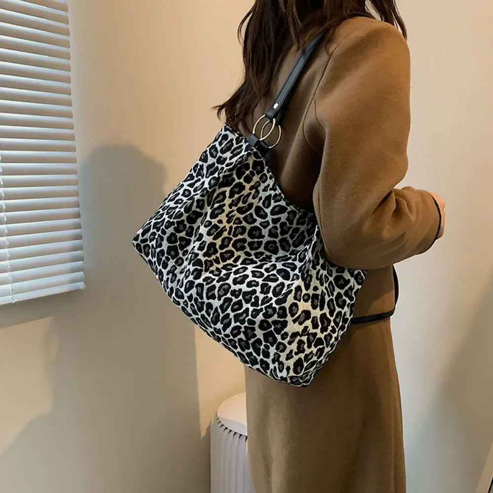 New Fashion Tote Bag Shopping and Travel  Canvas Popular Handbag Large Capacity Leopard Shoulder Bag