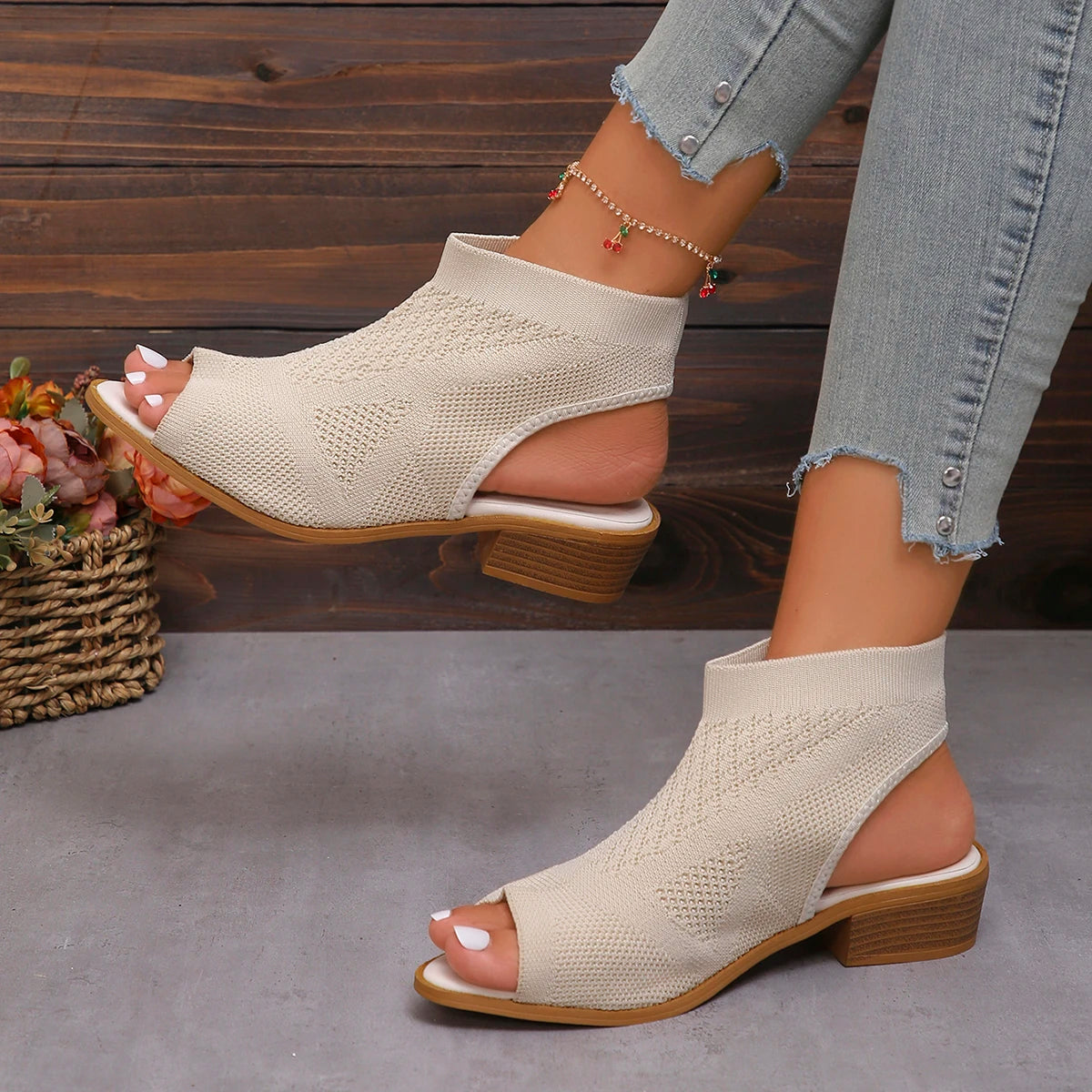 Women Sandals New Summer Fashion Casual Comfortable Sandals Open Toe Lightweight Outdoor Sandals