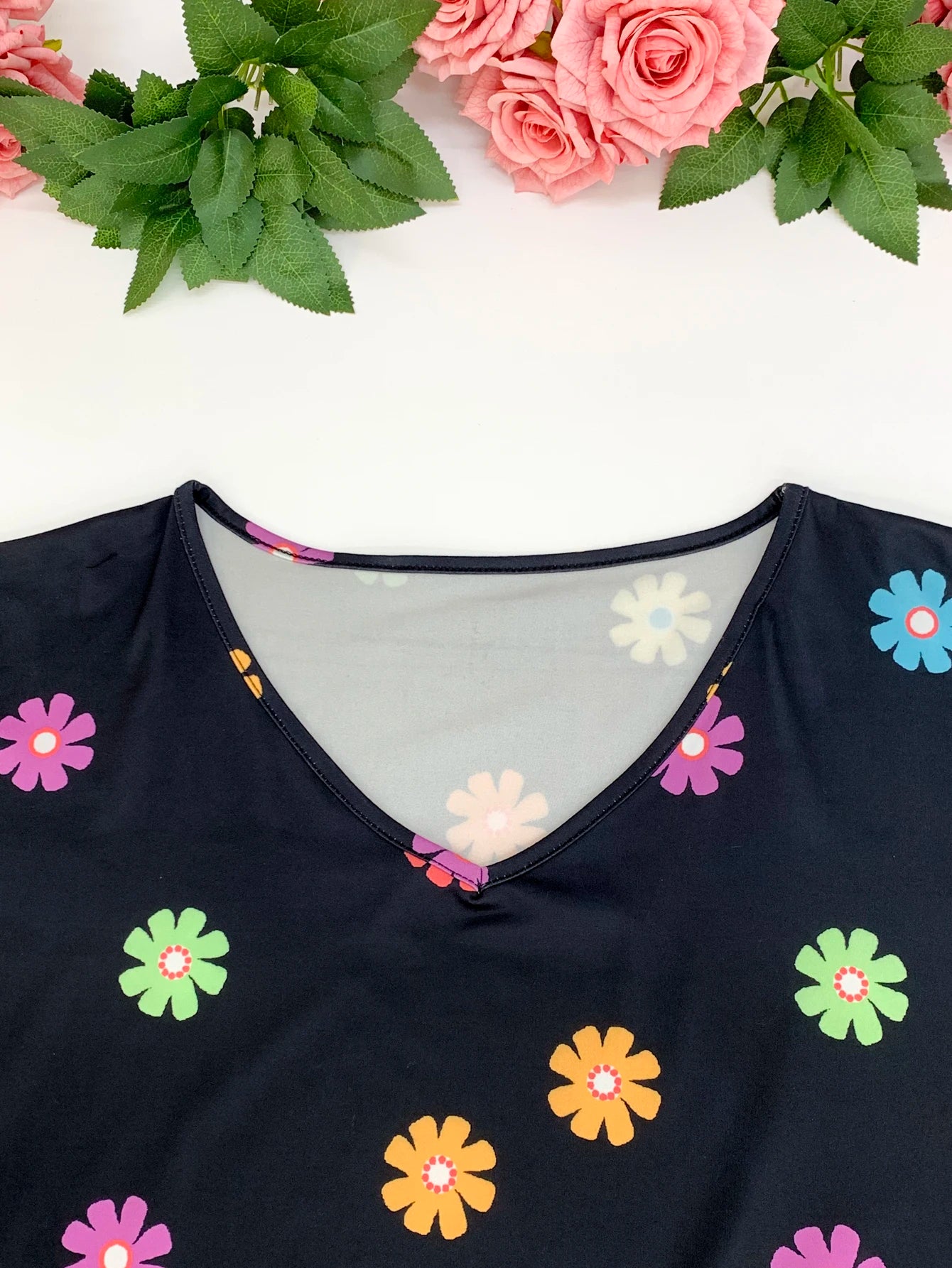 Plus size women's floral print V-neck shirt casual style perfect for spring and summer