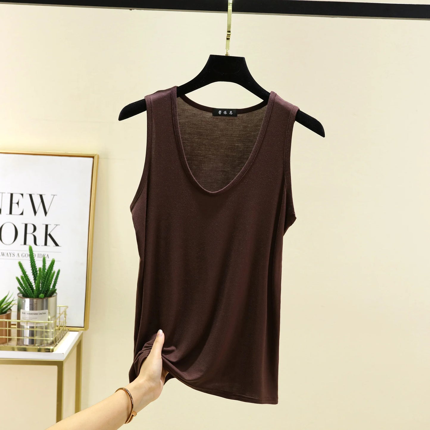 Plus size Women's tank Tops U-Neck Summer Loose Tee