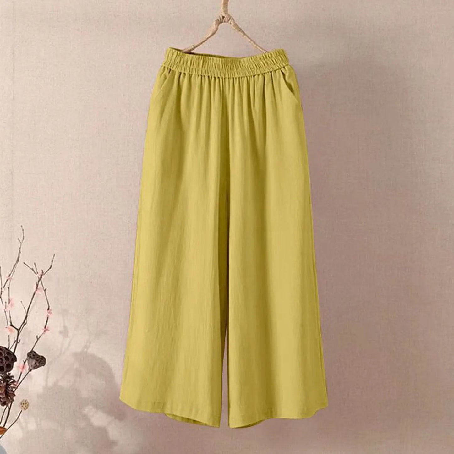Plus Size Casual and Versatile Lazy Style Wide Leg With Pockets Lightweight High Waist Loose Cropped Capris.   L-3X