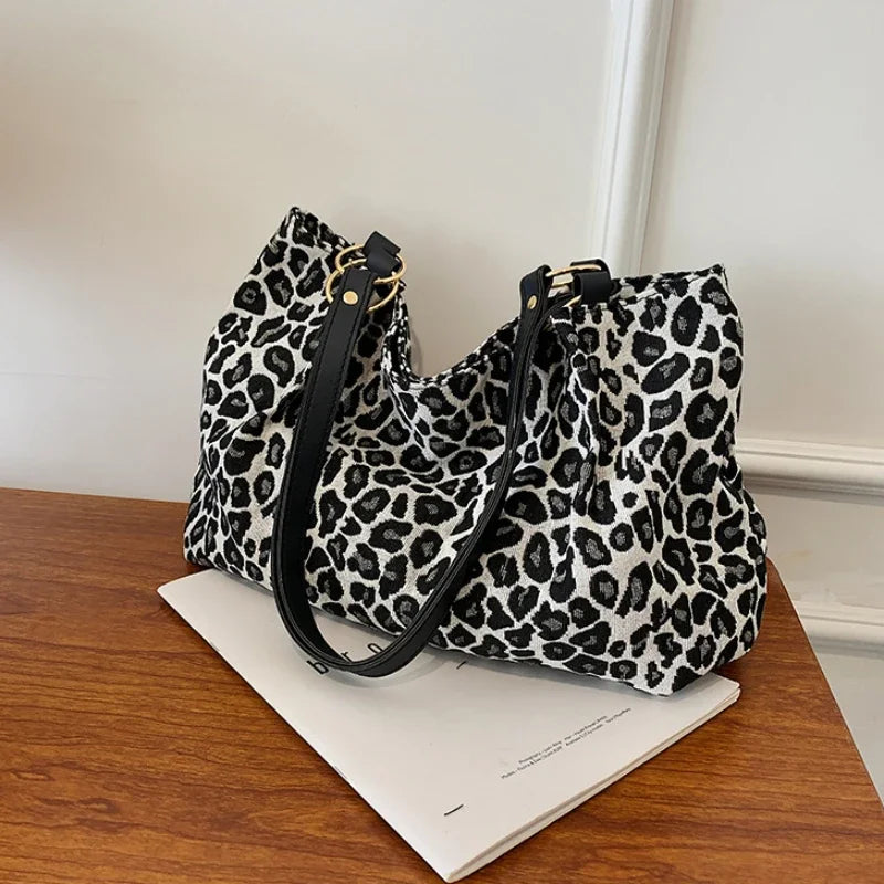 New Fashion Tote Bag Shopping and Travel  Canvas Popular Handbag Large Capacity Leopard Shoulder Bag