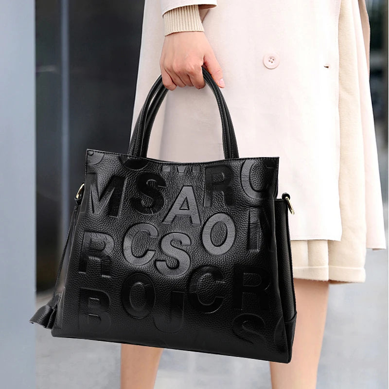 New Fashion Letter Printed Women's Bag with High Quality and Large Capacity Cowhide Commuter Bag