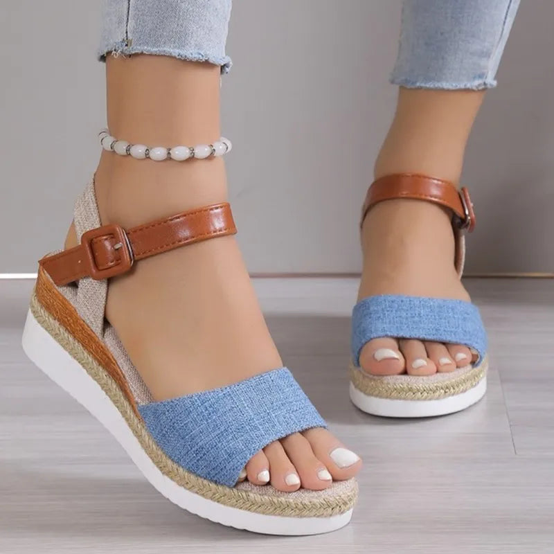 Summer Non-Slip Wedge Sandals .