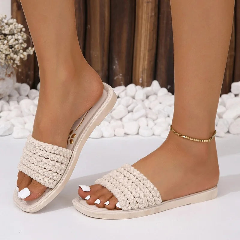 2025 New Women's Summer Simple Solid Colour Sandals