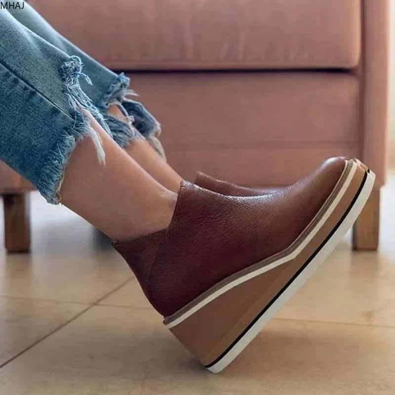 Women Fashion Wedge Shoes.