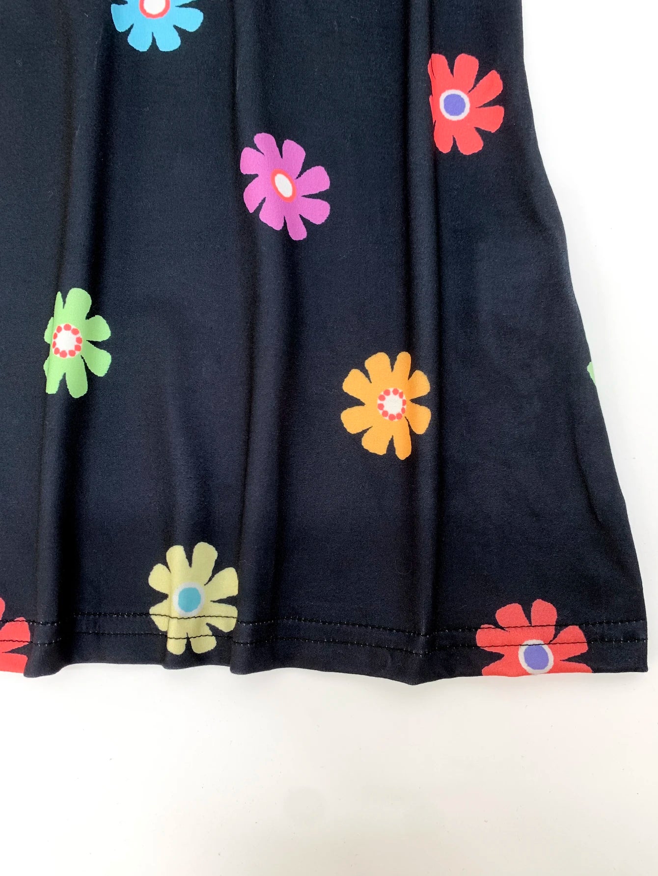 Plus size women's floral print V-neck shirt casual style perfect for spring and summer