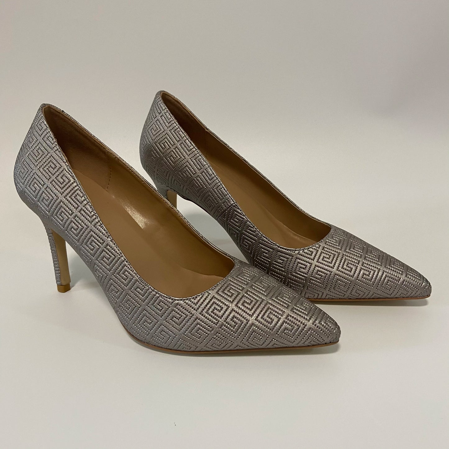 New Heels Shoes Popular Pointed Ladies Pumps with Matching Bag set