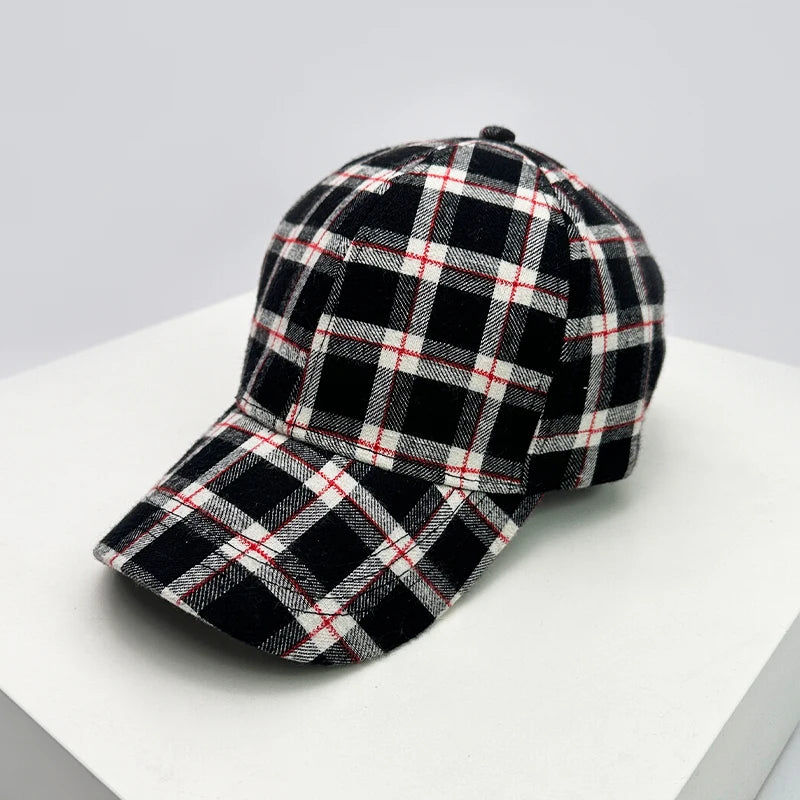 New Unisex Baseball Hats Versatile Breathable Fashion Caps.