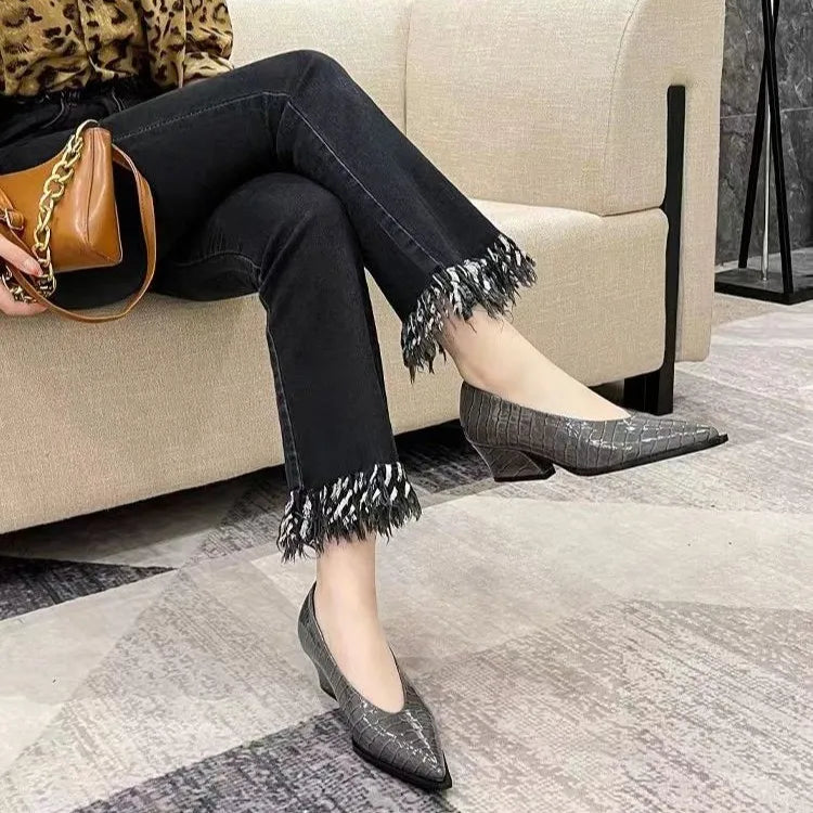 Slope Heel Pointed Toe V Mouth Women's Shoes 4cm Women's Retro Shoes