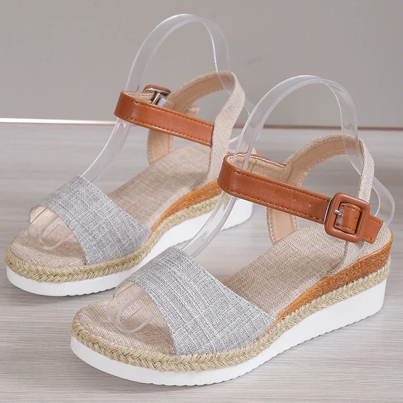 Summer Non-Slip Wedge Sandals .