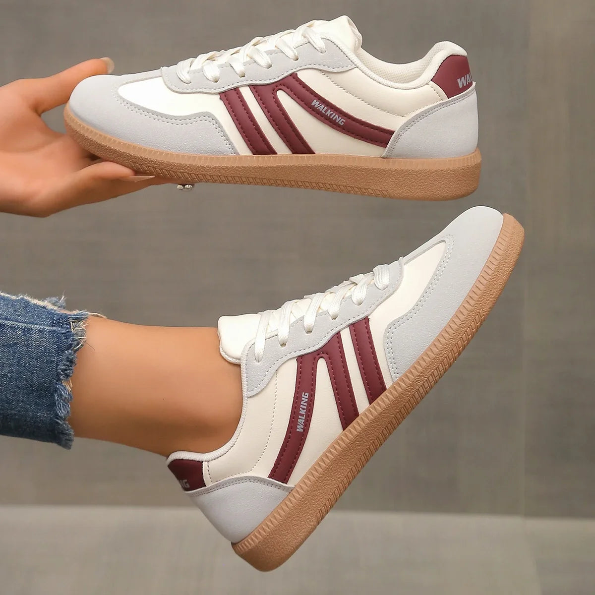 Women Sneakers 2025 Spring New Luxury Flat Loafers Comfortable Slip on Soft Lightweight Outdoor Shoes .