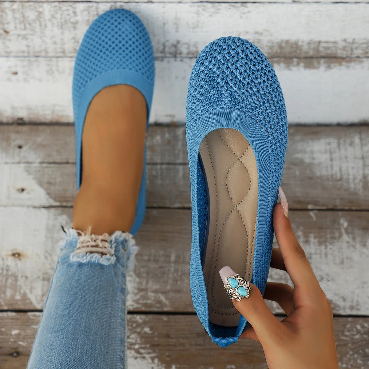 Women Round Toe Flat Solid Colour Knitted Slip Casual Breathable Comfortable Flats.