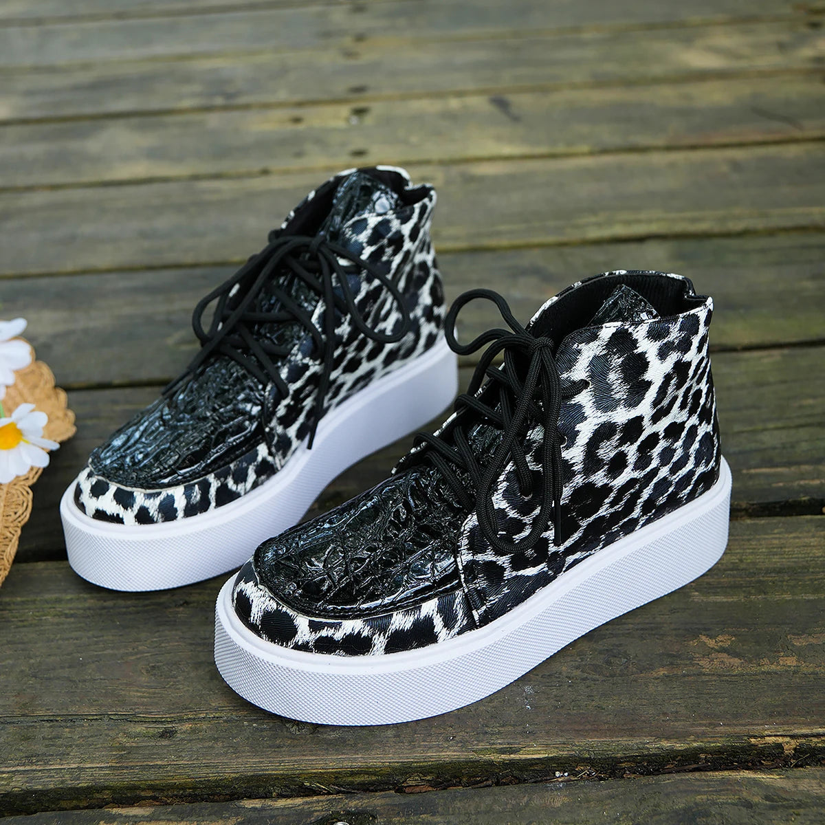 Woman's Sneakers Flats Casual Comfortable Urban Fashion Leopard Print