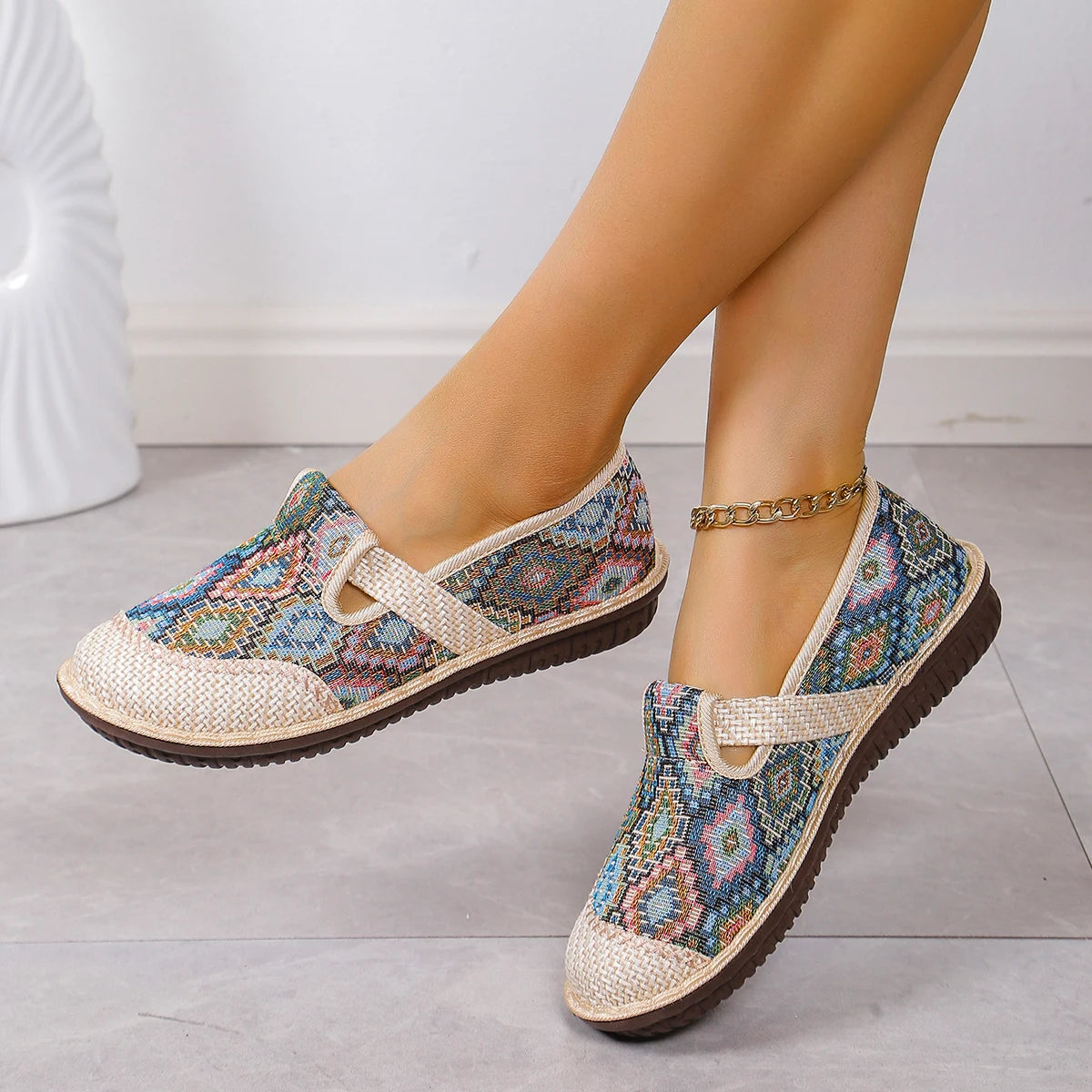 High Quality Women's Geometric Print , Soft Sole Lightweight Slip On Casual Shoe