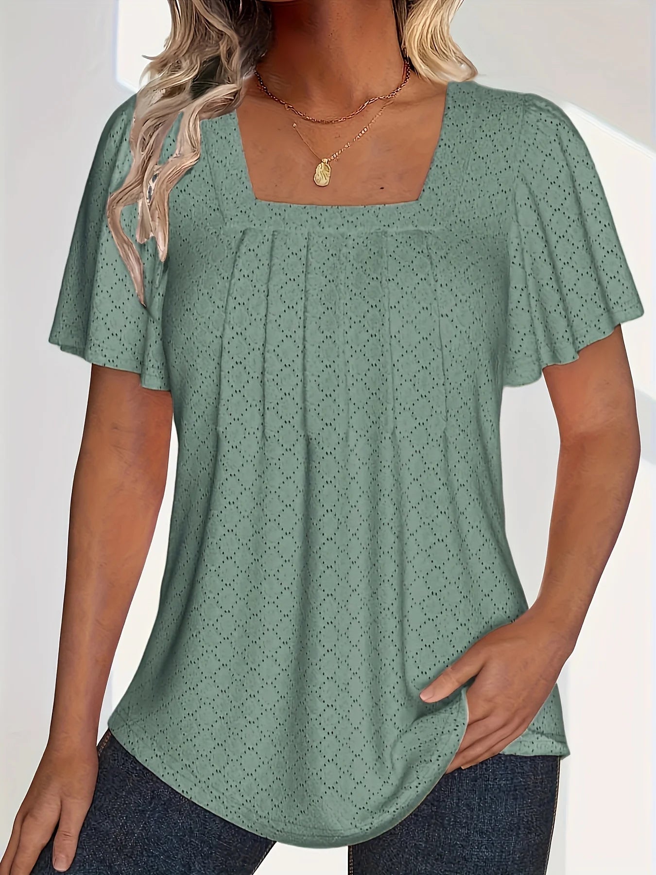 Plus size spring and summer fashionable and elegant hollow top loose ruffle sleeves.