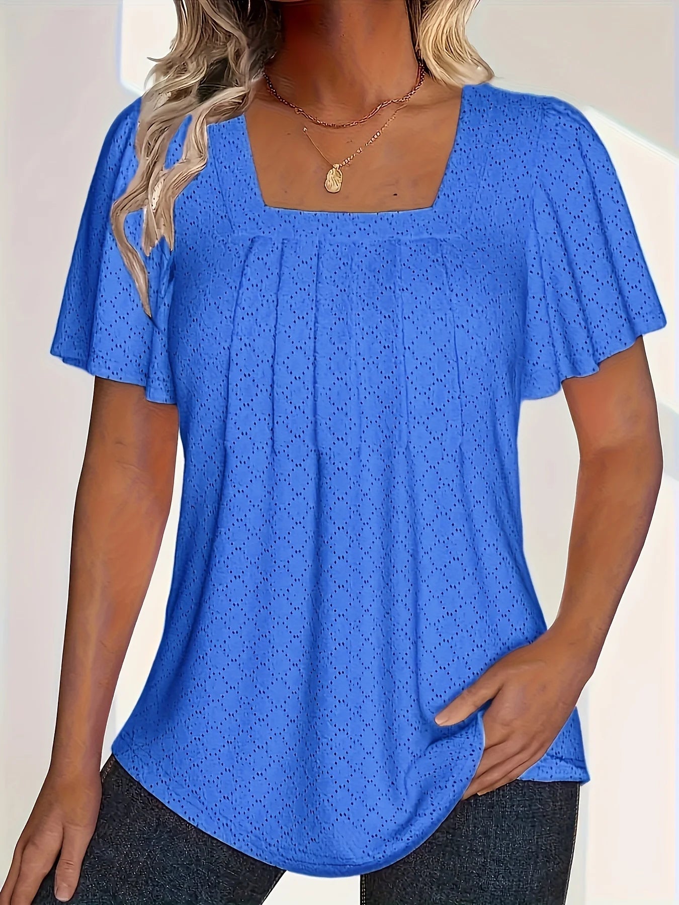 Plus size spring and summer fashionable and elegant hollow top loose ruffle sleeves.
