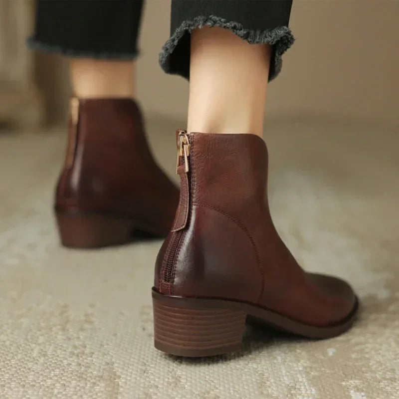 Women Faux Leather Pointy Ankle Boots Vintage Chelsea Boot Autumn PU Leather Ankle Boots.