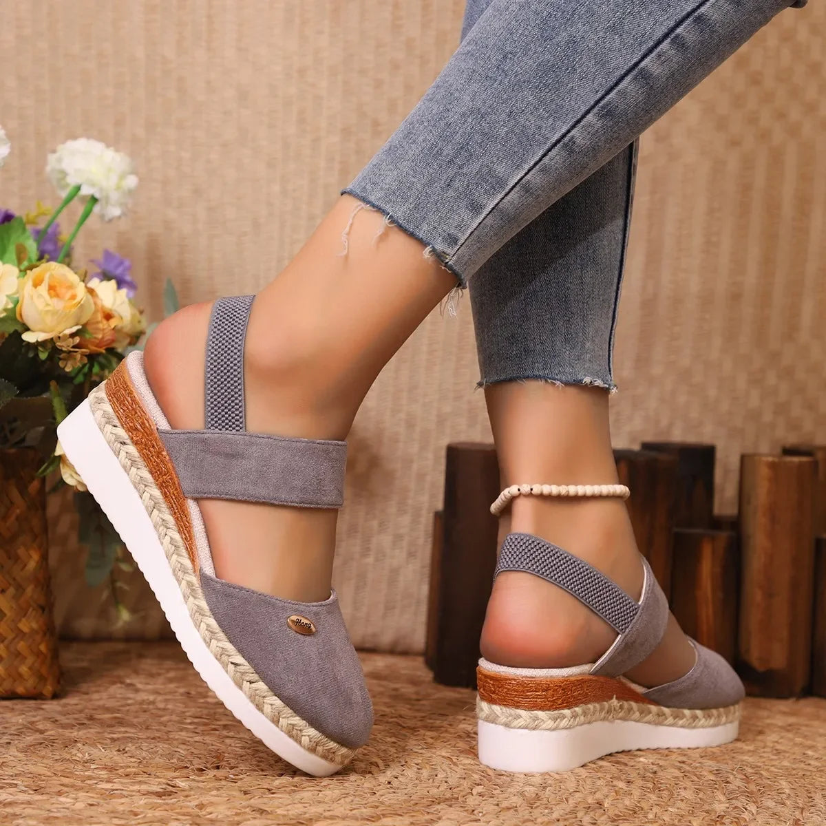 Women High Quality Closed Toe Wedge Comfortable Sandals