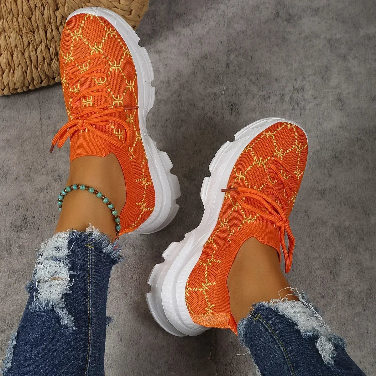 Women's Mesh Knitting Flat Shoes Lace-up Round Toe Breathable Sneakers Women Autumn Soft Sole Footwear Woman Wedge Sport Shoes