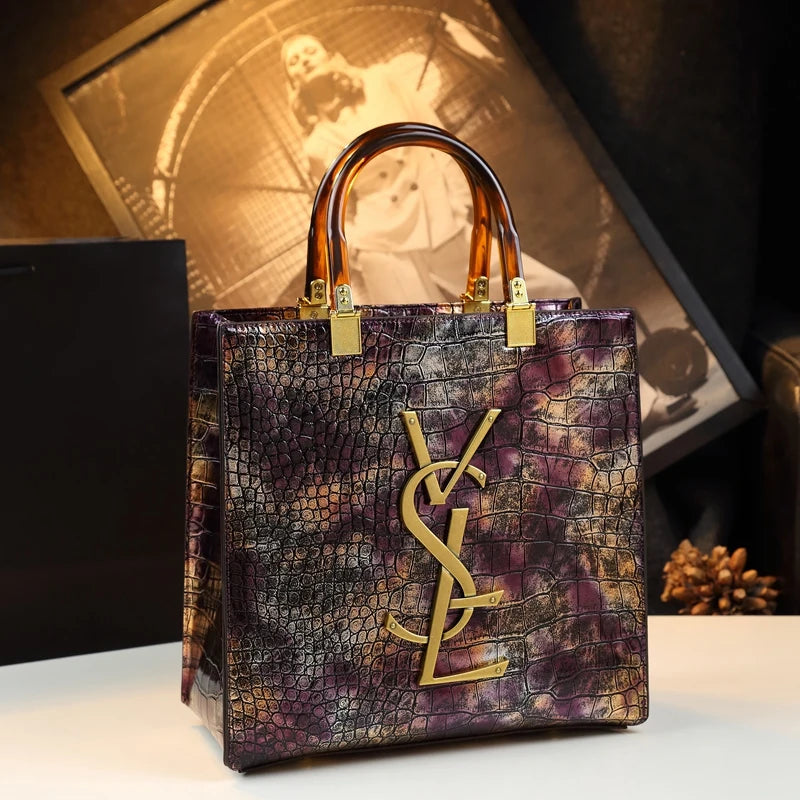 2025 New Arrival All-match Crocodile Pattern Atmospheric Middle-aged Women's Large Capacity Tote Bag .