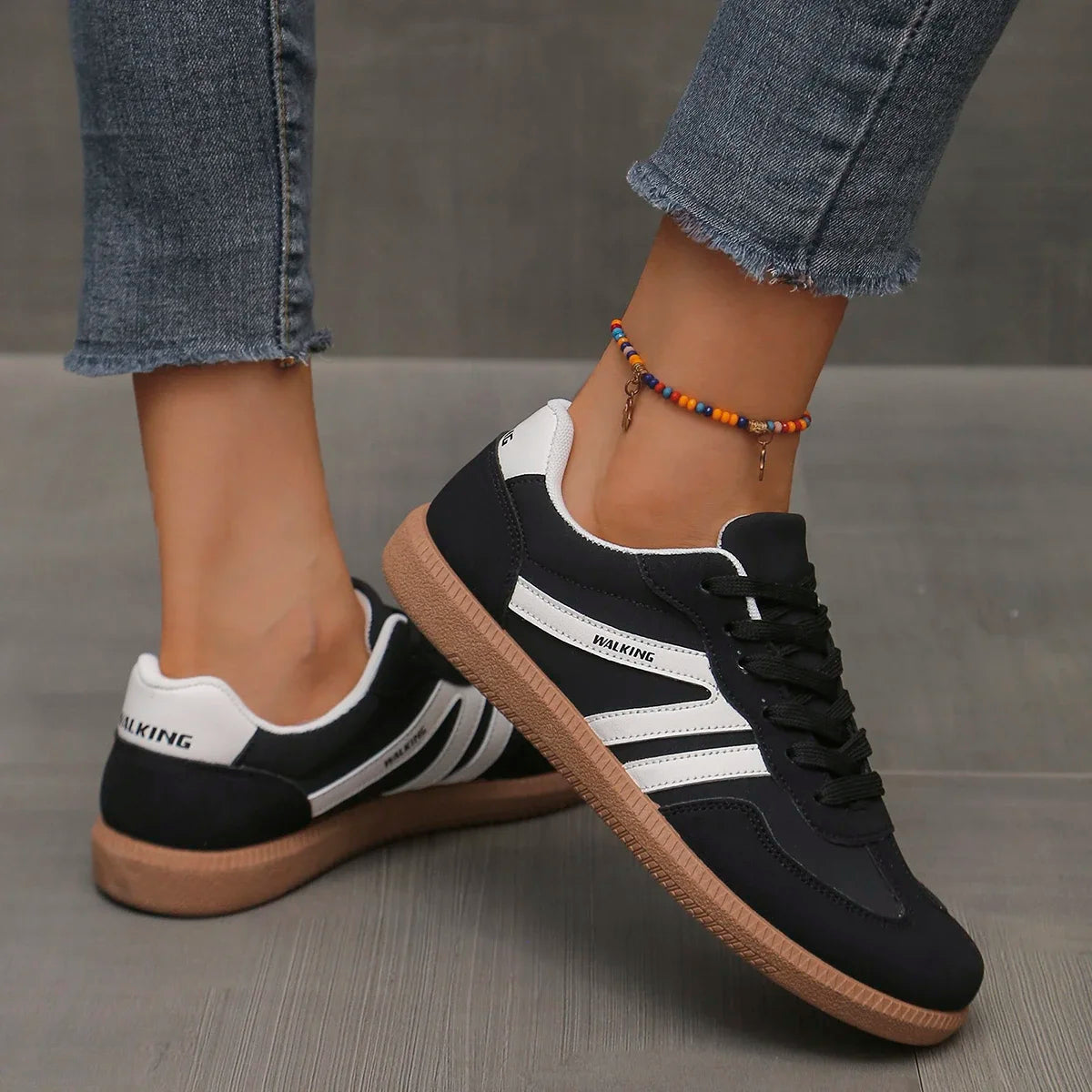 Women Sneakers 2025 Spring New Luxury Flat Loafers Comfortable Slip on Soft Lightweight Outdoor Shoes .