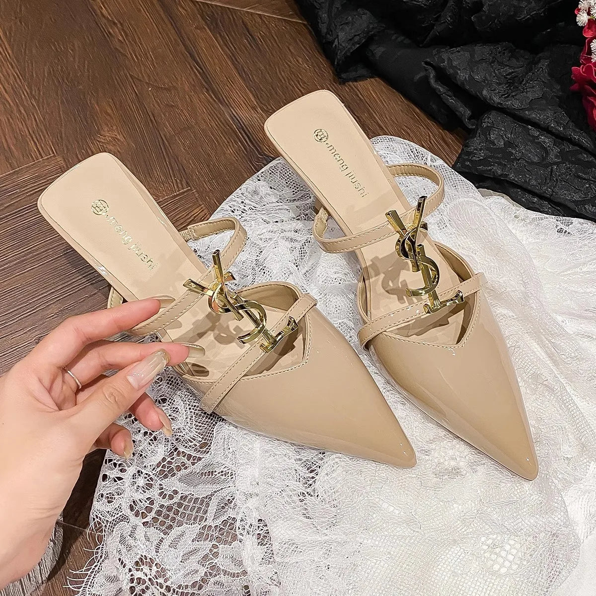 2025 Summer Luxury Women's Metal Decoration Pointed Stilettos Party Sexy High Heels Brand Designer