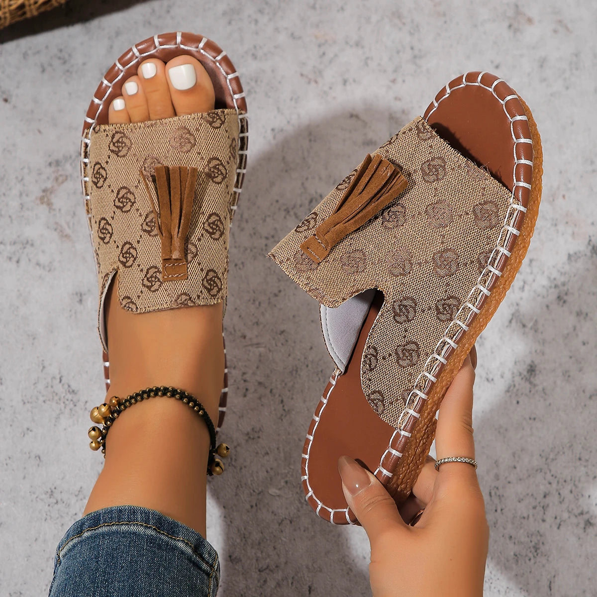 Women Summer Casual Beach Fashion Fringe Outdoor Flat Shoes Women Open Toe Sandals Slides