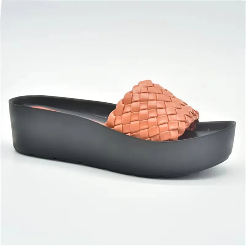 New Arrival Italian Shoes 2025 Fashion Comfortable Women Slip on