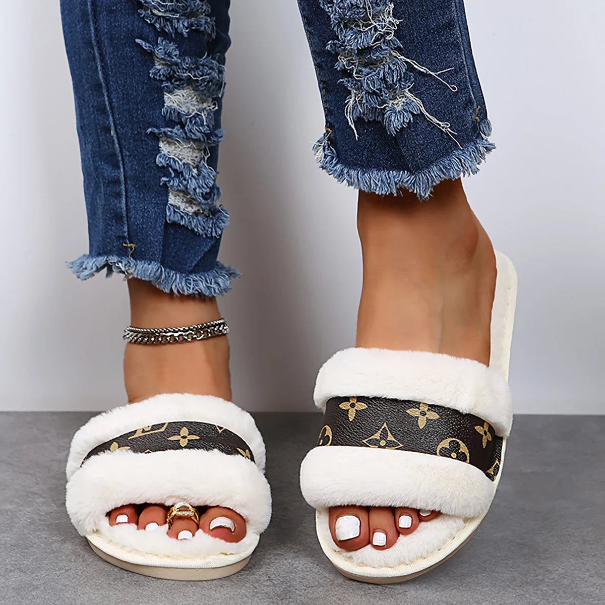 2025 Women's Sandals Flat Heel fur Ladies Summer Flip Flops