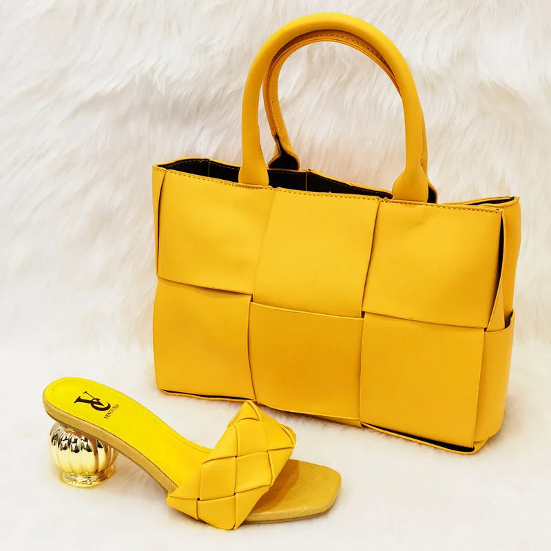 Italian latest design snake pattern platform with matching handbags