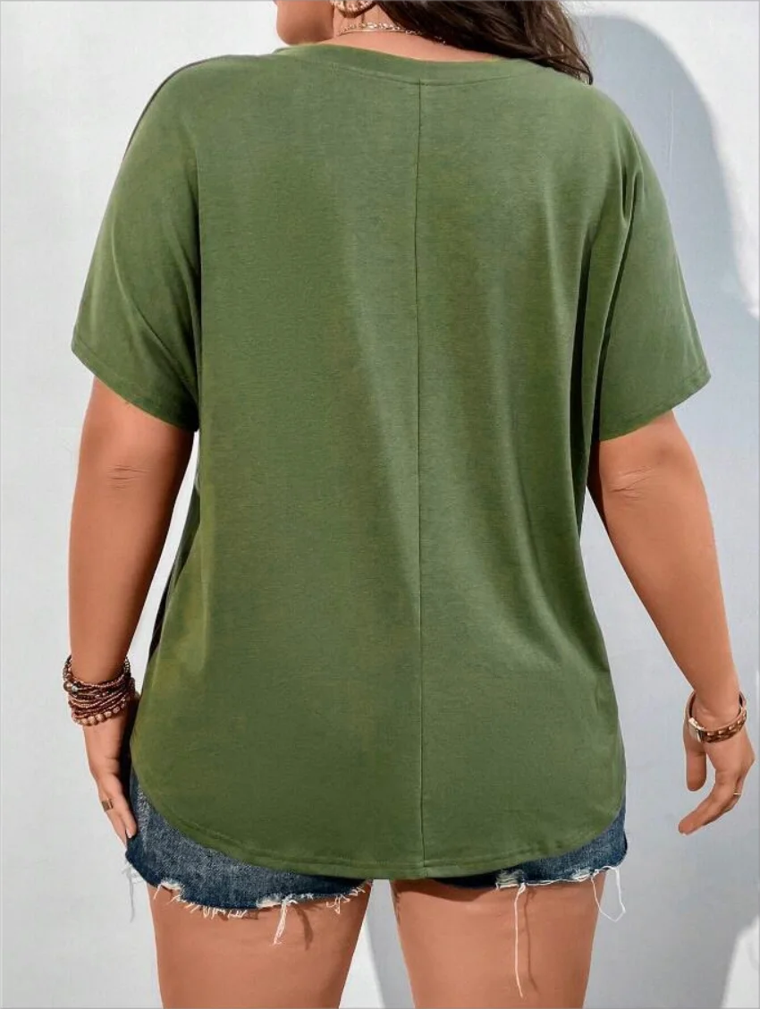 Plus Size High Quality European New Women's V-neck Casual Solid Colour Pocket T-shirt.