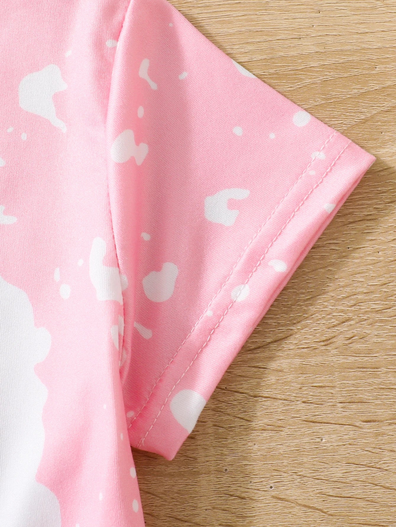 Girls two-piece set cartoon donut  print anime flared pants set . 4-7 Yr