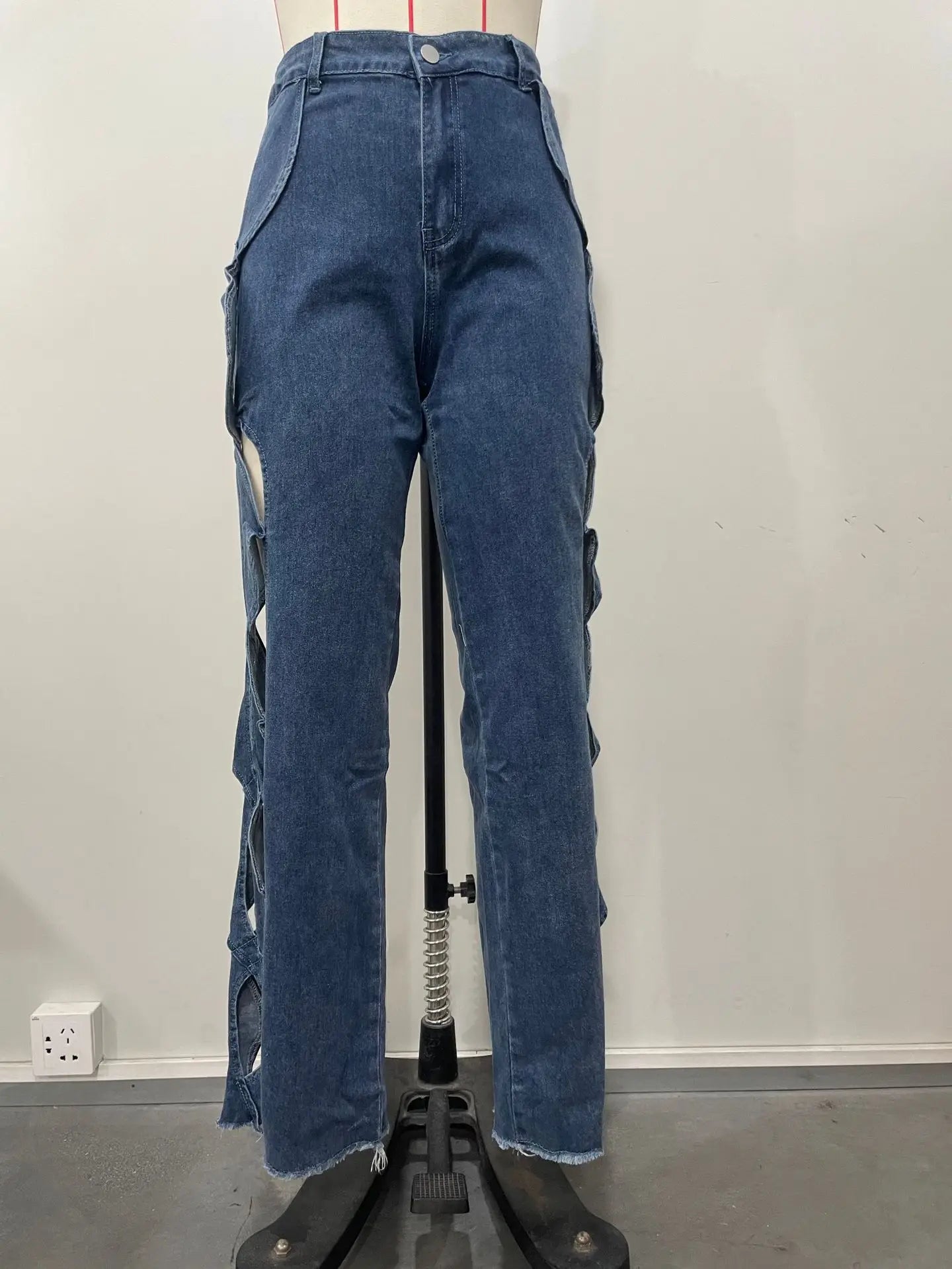 2025 Spring and Summer Personality Side Hollow-out Design Jeans.New Fashion S-line Denim Patchwork Straight Leg Trousers.  S-2X