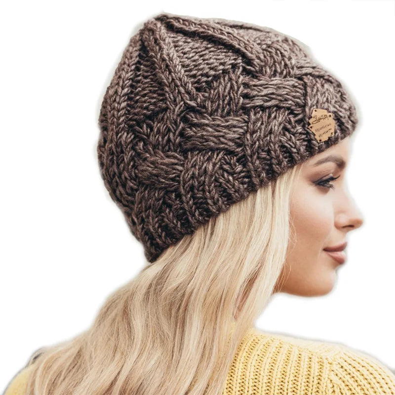 Autumn and Winter Knitted Hat with Retro Style Diamond Grid Knitted Yarn, Men's and Women's Fashion Hats