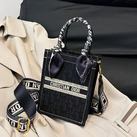 Women's 2025 Premium Tote - Stylish Compact Crossbody Shoulder Bag , Perfect for Work & Weekend Outings.