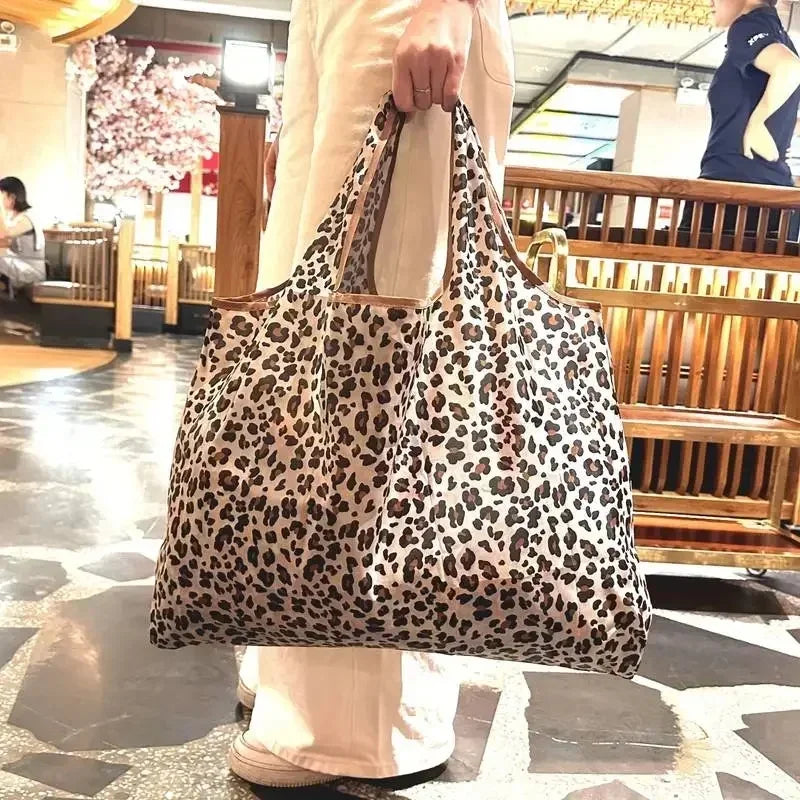 Large Capacity Leopard Print Hand Shopping Bag Women's Daily Folding Handbag (machine washable)
