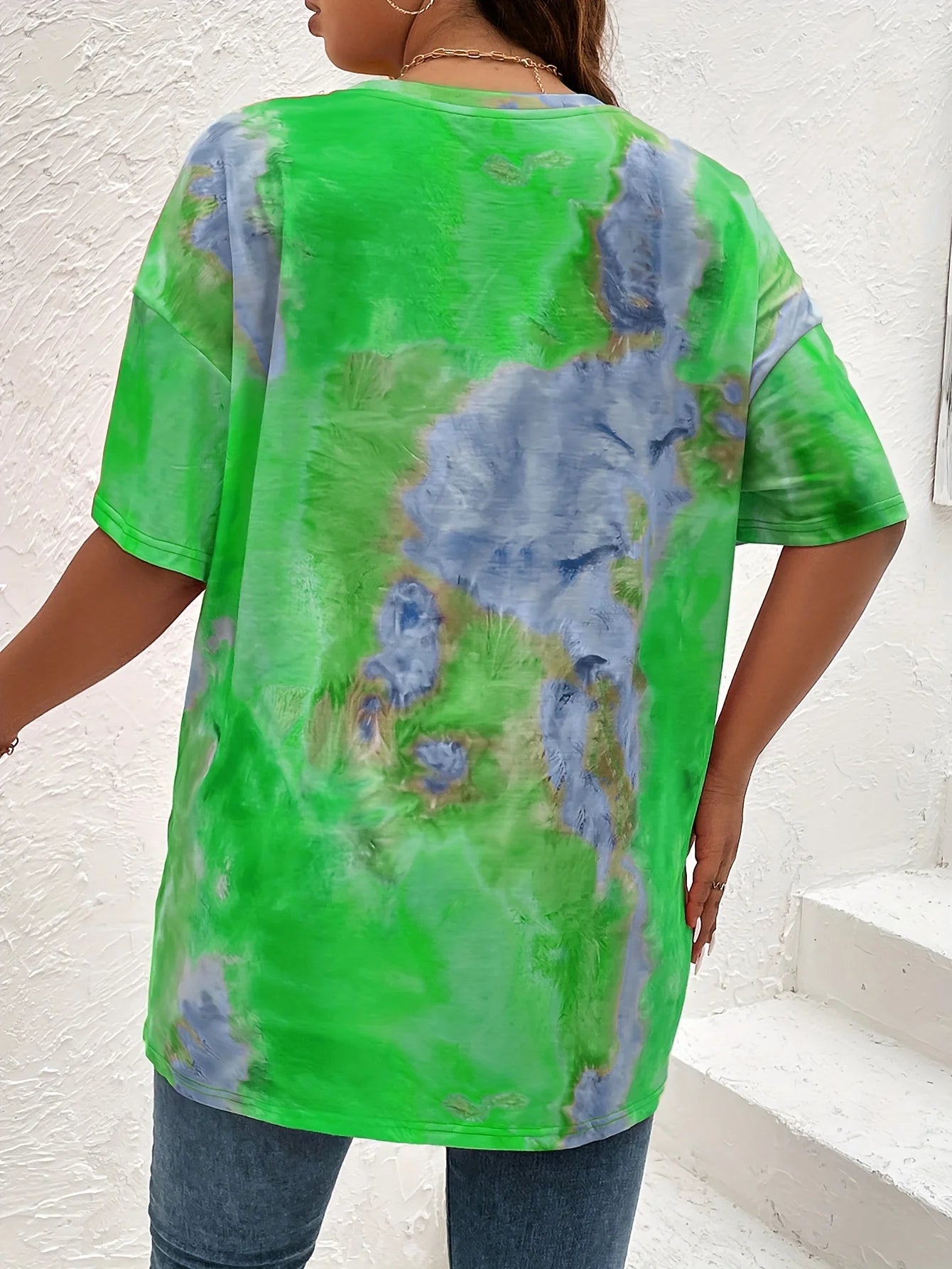 Plus Size T-shirt Women's Casual Fashion Summer Women Round Neck Popular Ladies Tee.  S-6X