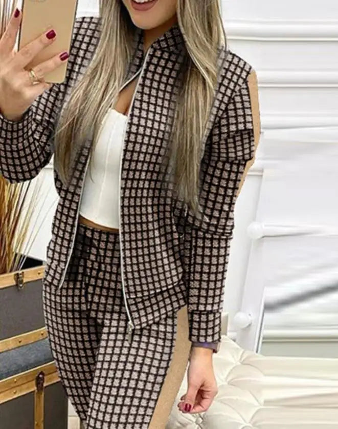 Two Piece Women Sporty Long Sleeve Jacket and Drawstring High Waist Sweatpants Set.