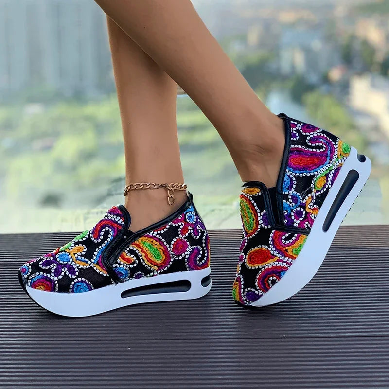 Women Sneakers Spring Autumn Slip on Casual Shoes for Women Embroidery Thick Platform Sneakers Women Breathable Mesh Loafers