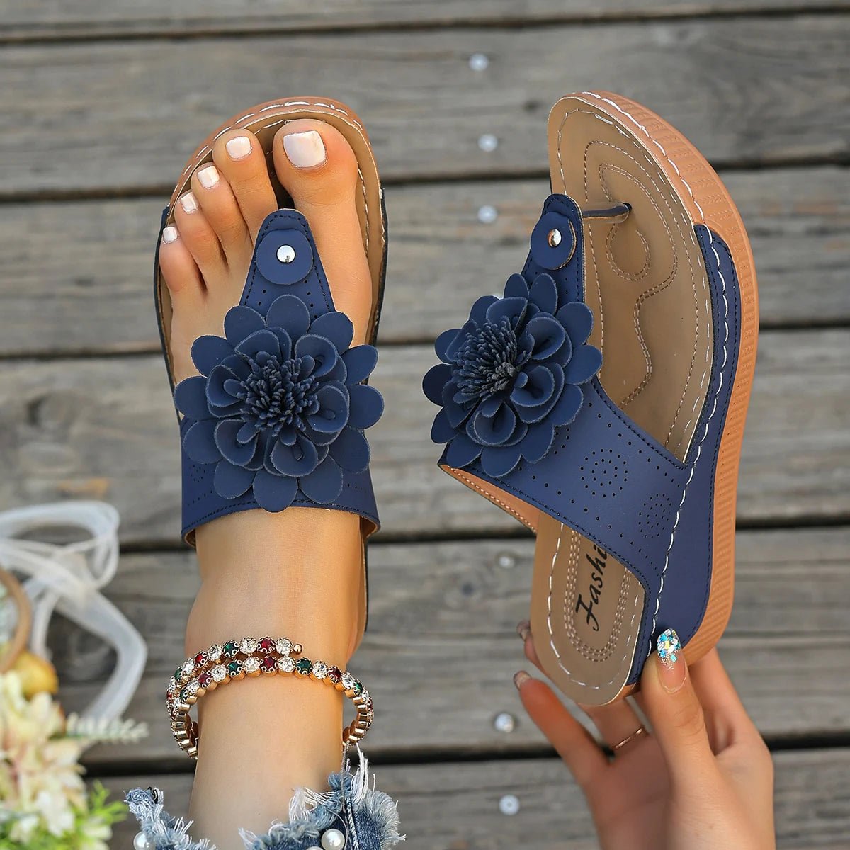 Platform Women 2025 Summer Clip Toe Wedge Sandal Light  Weight Thick Bottom.