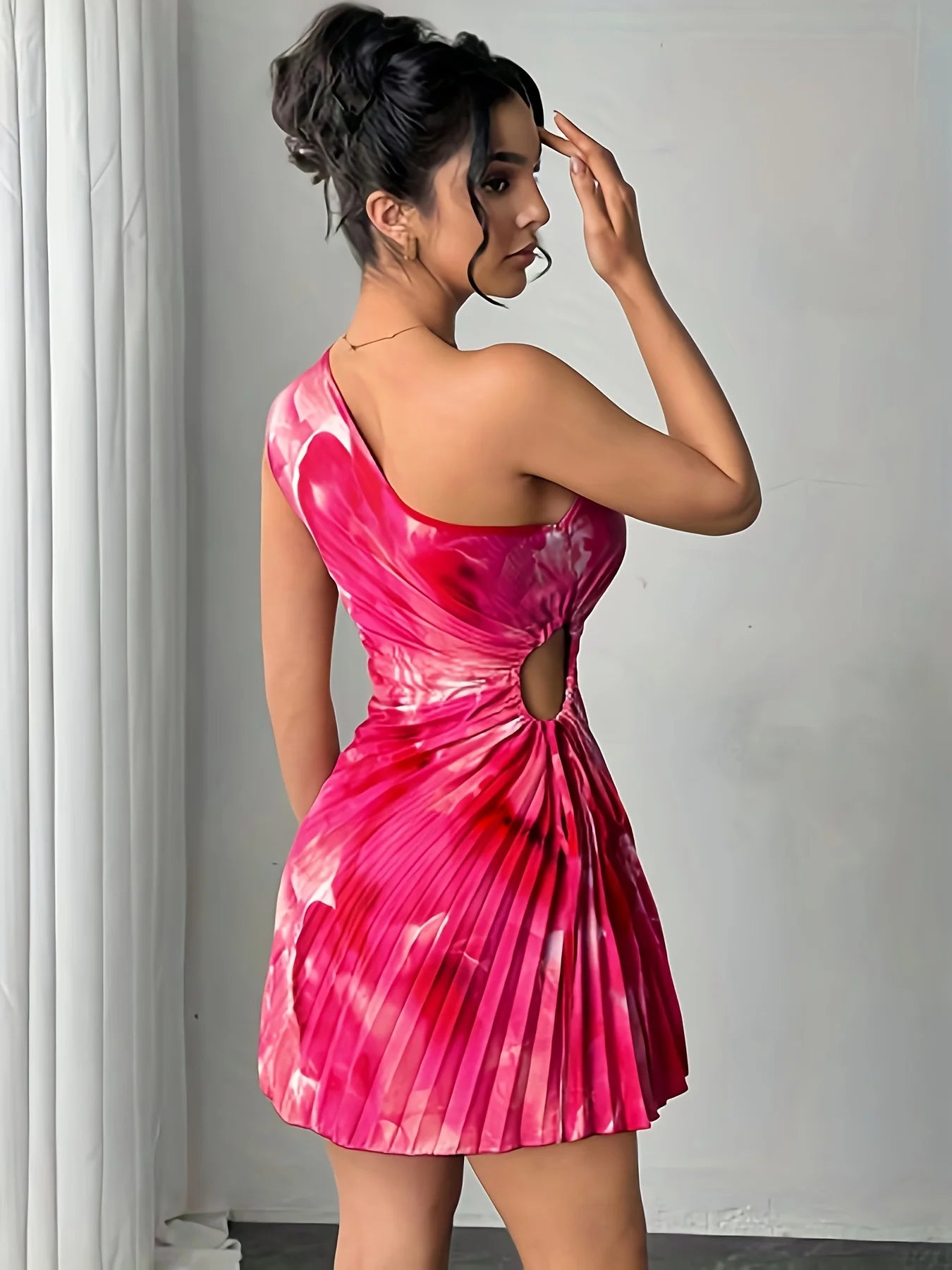 Summer Elegant Cut-out Waist Dress Slanted Shoulder Collar Pressed Pleated Women's dress.  S-xxL