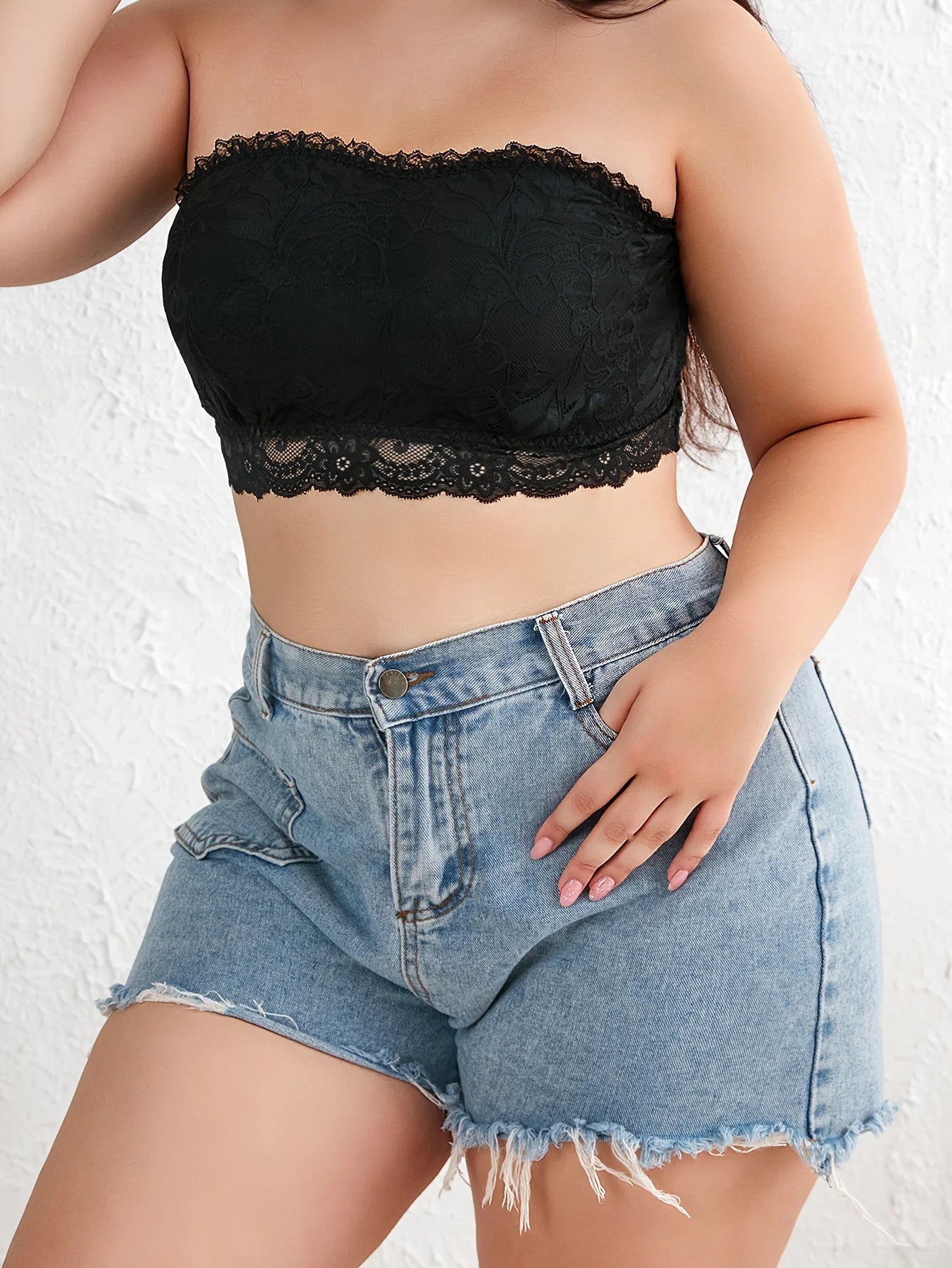 Plus Size Sexy Tube Bra Solid Stretch Lace Strapless tube bra Great To Wear Underneath A Open Shirt or Sleeveless Tank Or Dress