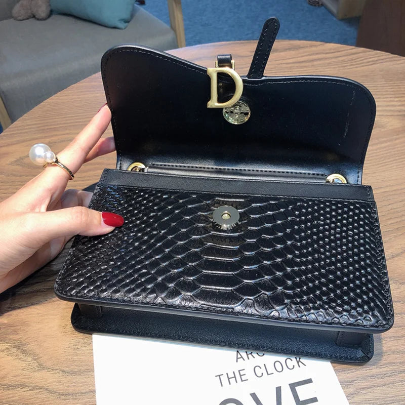 New Snake Pattern Small Luxury Genuine Cowhide Leather Handbag/ Purse.