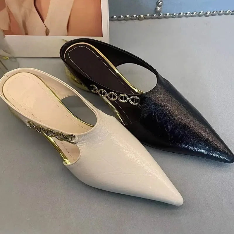 Retro Pointed Toe Metal Chain Women's Outward Wear Fashion Baotou Shallow Mouth Simple Low-heeled Shoes